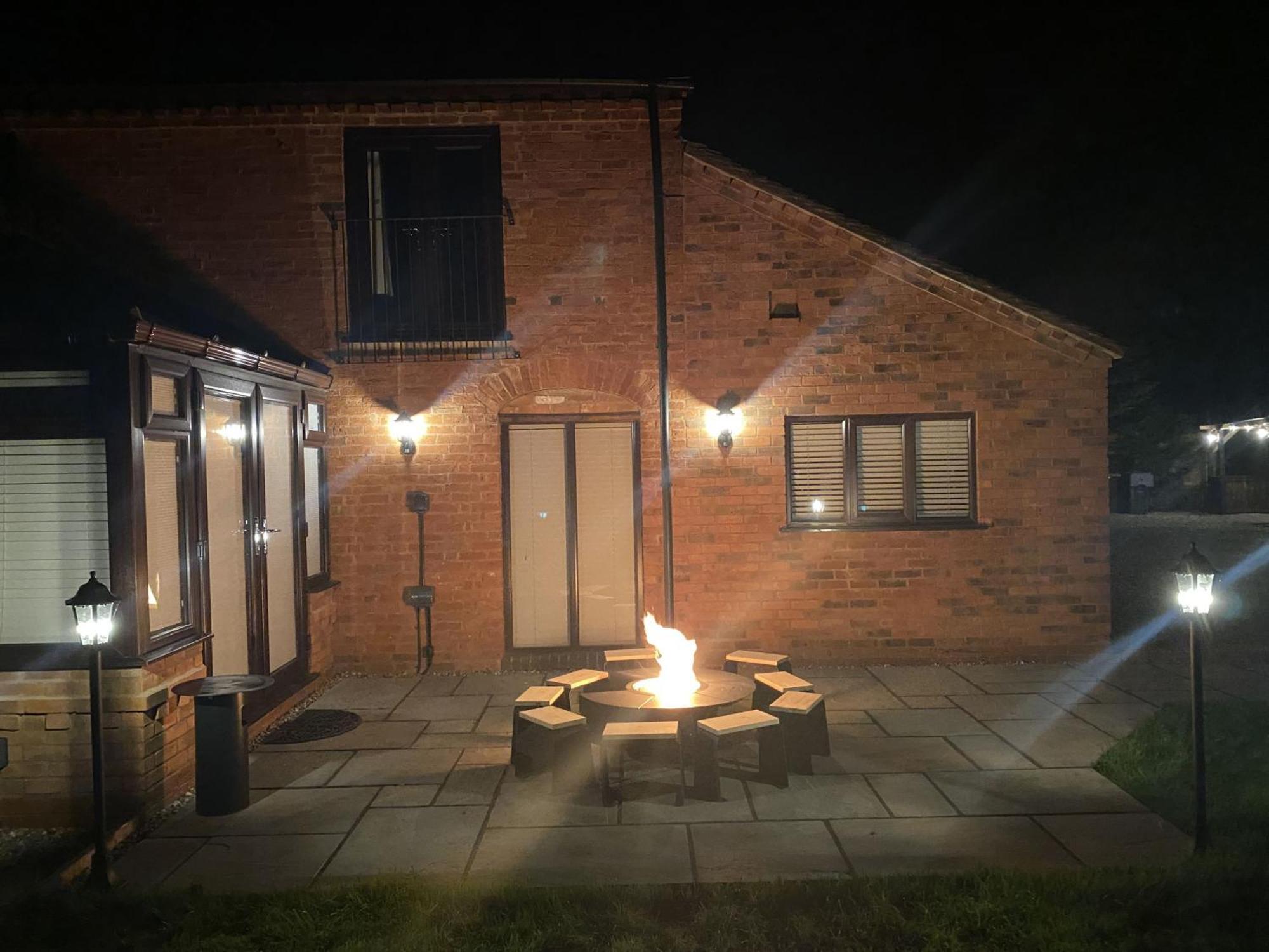 The Coach House Villa Birmingham Ngoại thất bức ảnh